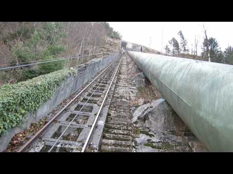 Standseilbahn 6474.03 Amsteg Kraftwerk SBB - Bristen - Bergfahrt Trassee aussen - Funicular