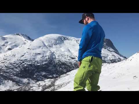 Ski Touring in Stryn - Norway. 'Skjerp Deg, Cam'.