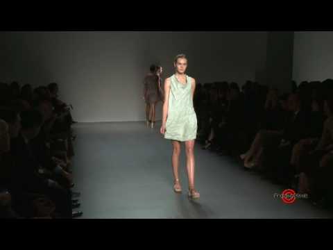 Calvin Klein New York Spring Summer 2010 runway fashion show