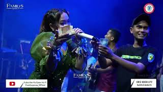 Download lagu sejengkal Tanah _ Erika syaulina II familys group mp3 Download lagu sejengkal Tanah _ Erika syaulina II familys group mp3