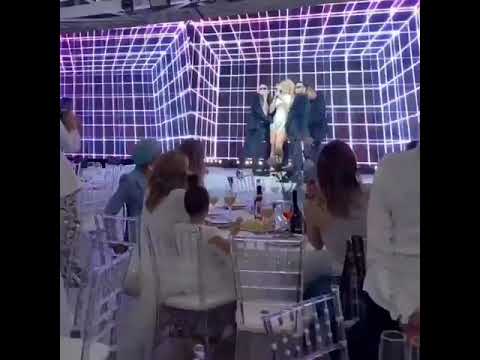 Queen Natalia Gordienko shouting FASHION TV OOOW