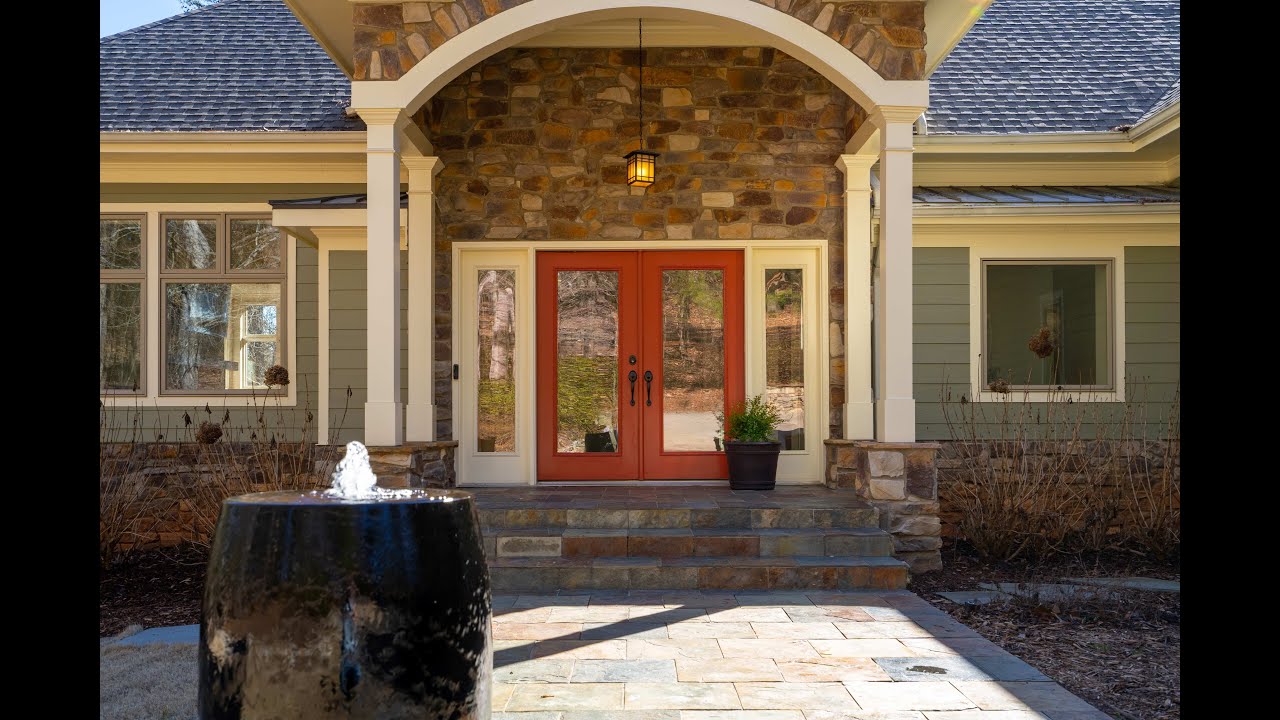 702 Navigators Point Seneca, SC 29672 ~ Melanie Fink and Associates