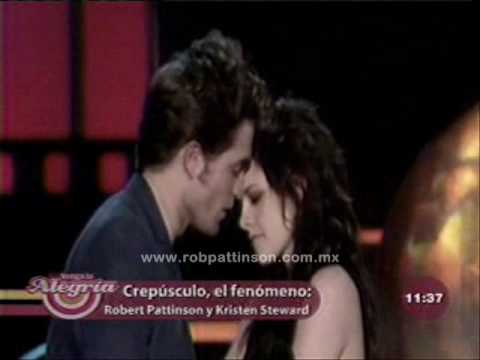 download lagu mp3 mp4 Kristen Stewart Y Robert Pattinson Historia, download lagu Kristen Stewart Y Robert Pattinson Historia gratis, unduh video klip Kristen Stewart Y Robert Pattinson Historia