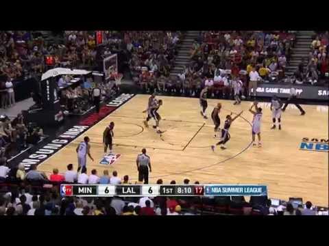 D'Angelo Russell Stuffs the Stat Sheet in His Debut!