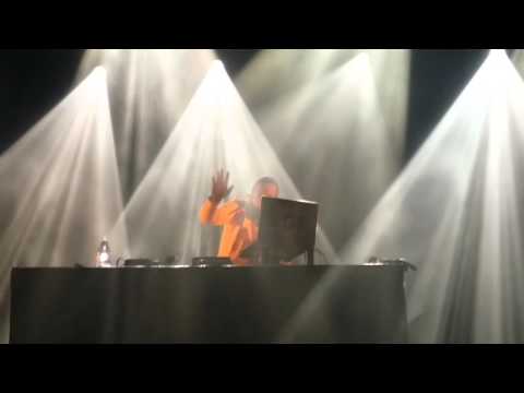 Craig David - 50 Cent "Candy Shop" (cover) - TS5 live @ Paris La Cigale