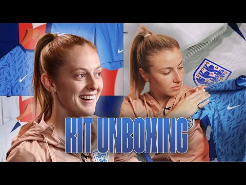"Stop Saying Comfy!" 😂  | Walsh & Williamson Unbox Lionesses' New Nike Kit Range | England