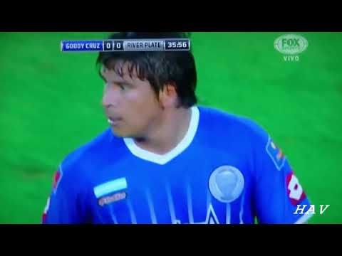Codazo de Ramires a Funes Mori Godoy Cruz vs  River Sudamericana 2014