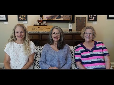 Wool and Wine - Episode 46  We are headed to Pick Up Every Stitch, Cakepalooza, and Rhinebeck soon!