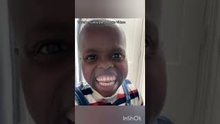 Baby Jason, Baby Jandino gaat poepen bij oma - Funny - Grappig