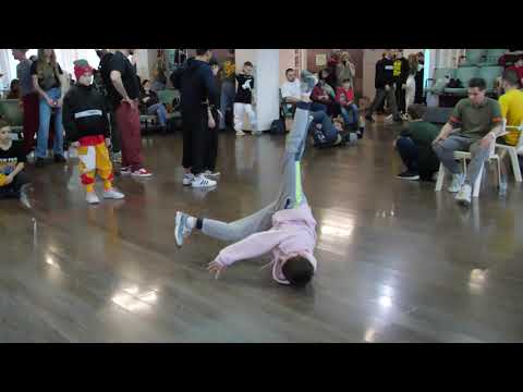 отбор до 13 bboy Archi vs bgirl Potaya - "ALL OPTION" break dance battle