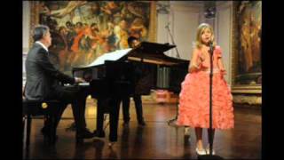 Jackie Evancho - Ombra Mai Fu  " Dream With Me" (2011)
