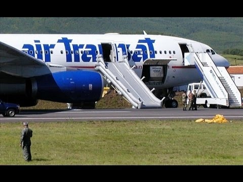 Air Crash Investigation/Mayday S01E06 - Flying on Empty