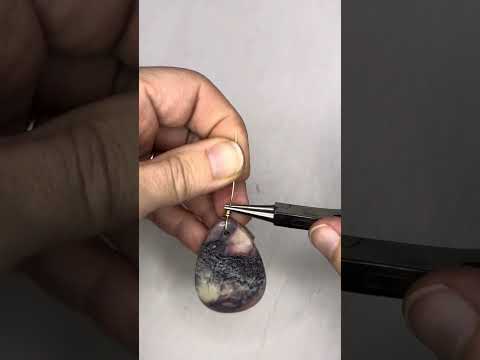 How to Wire Wrap a Bail for a front to back drilled pendant!
