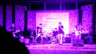 Download lagu Broken Rose - Lonesome Devil (live: Taman Pancasila UNY, September 2014) mp3 Download lagu Broken Rose - Lonesome Devil (live: Taman Pancasila UNY, September 2014) mp3