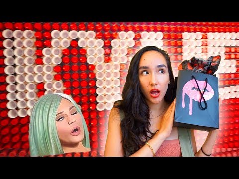 KYLIE BIRTHDAY POP-UP & COLLECTION! Video