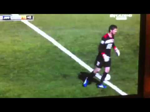 Jimmy Fontana finta...