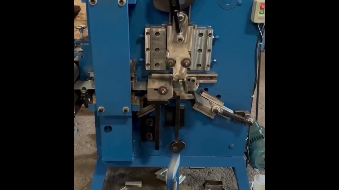 The machine for steel strap seal of open flange type with 110 mm x 32 x 1 1 big size