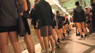 No Pants on the Subway -  Aaron Polyester (original)