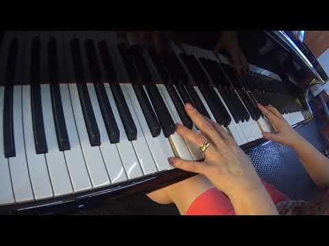 Tributai ao Senhor - Ministério  Koinonya de Louvor (piano e voz)