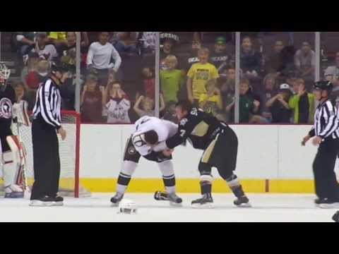 Hockey Fight Hershey Bears Garrett Mitchell vs WBS Penguins Cody Sylvester