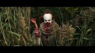 Pennywise and Forest Gump Waving (HD)