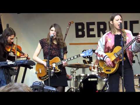 Smoke Fairies perform "Feel It Coming Near" at Sister Ray/Berwick Street, London, 20 April 2013