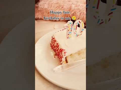 YOU GUYS DIDN'T SAY HAPPY BIRTHDAY TO ME YESTERDAY 😭😭😭😭