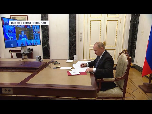 Президент России Вла­димир Путин подписал указ о ликвидации последствий природных пожаров
