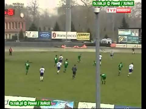 tv.nsk.pl 2011-03-26 Stal Rzeszów - MKS Świt Nowy Dwór Mazowiecki 1-2 Maca Lendzion Zjawiński