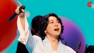 Mrs. GREEN APPLE、「GOOD DAY」ライブパフォーマンス