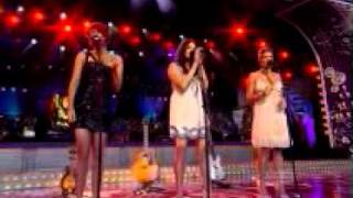 The McClymonts - Hark The Herald Angels Sing