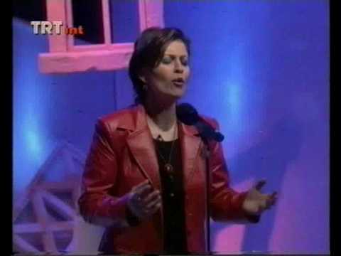 Gülcan Kaya - Elma Attım Yuvarlandı