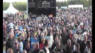 Simple Minds Bedgebury Pinetum Forest Slapjaw Johnson support 