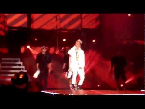130116 GDA G Dragon One Of A Kind fancam