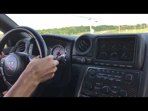 Driving my friends Alpha 9 Nissan GTR 900HP