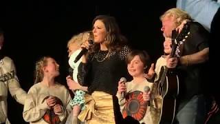 Little Big Town - Happy People (LIVE)