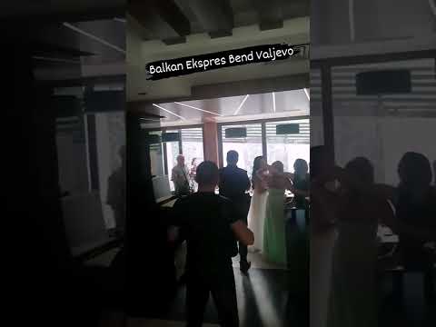 Zoran Djukic (Djuka) orginal izvodi Saban Saulic-dodji da ostarimo zajedno