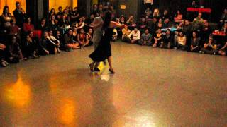 NÉSTOR AZORÍN y FÁTIMA VITALE en Viva La Pepa! Milonga (1/3)