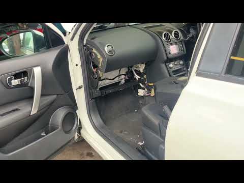 Location of Qashqai blower motor and resistor