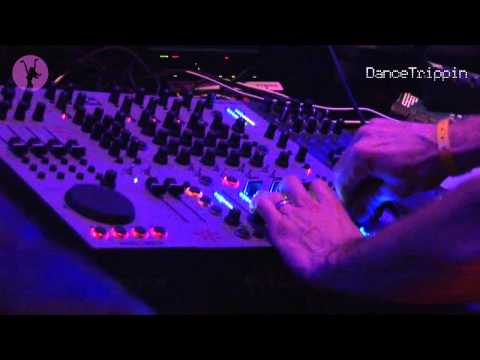 Phil Kieran - Skyhook (Green Velvet Remix) [played by Chris Liebing]