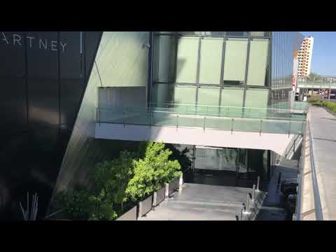 Heading to The Lobby of Veer Towers West from the Aria Casino in City Center