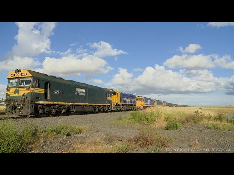 7737V & 7731V Grain Train Diesel Locomotive Swaps (5/12/2020) - PoathTV Australian Railways