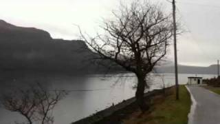 preview picture of video 'Carrick Castle in Argyll on a rainy morning'