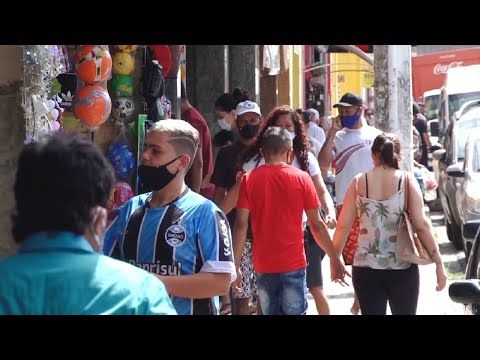 População vai às compras na véspera do Natal