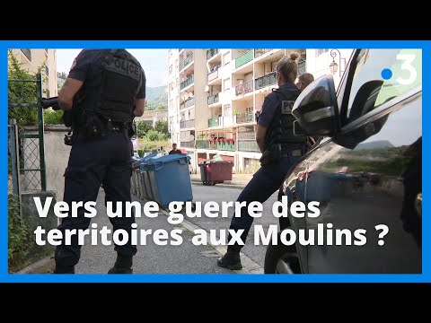 A Nice, une vidéo montre des individus armés de kalachnikov