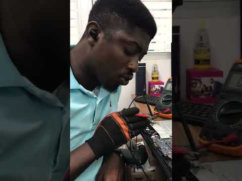 Toshiba Satelite C50,C55-B5100 No power,Not charging 2