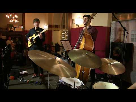 Fast Foot - Federico Bosio Trio live in Helsinki