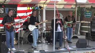 The Mustangs cover  Roll With It  by Steve Winwood