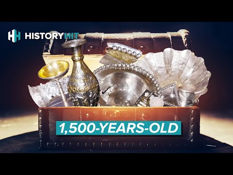 Unboxing An Ancient Roman Treasure Chest (23 Kg)