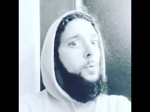 HOW Selfie Duckface Females Look To Me